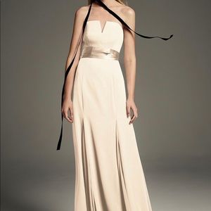 V-WIRE CREPE MERMAID BRIDESMAID DRESS